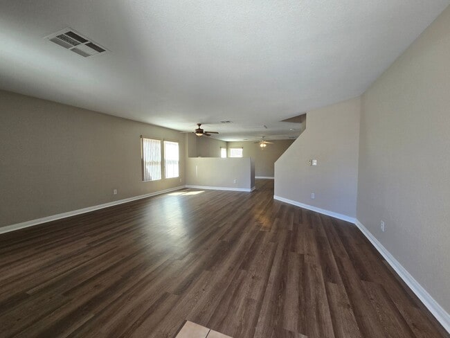 Building Photo - A Spacious 4 Bedroom House in Iron Mountain Ranch