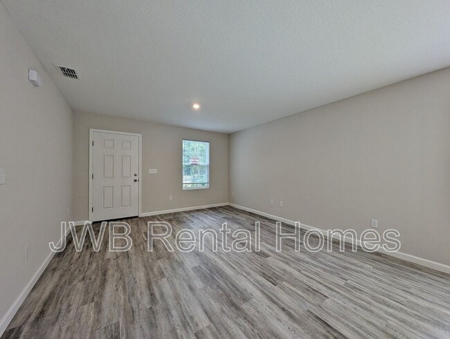 Building Photo - 6418 Paragon St