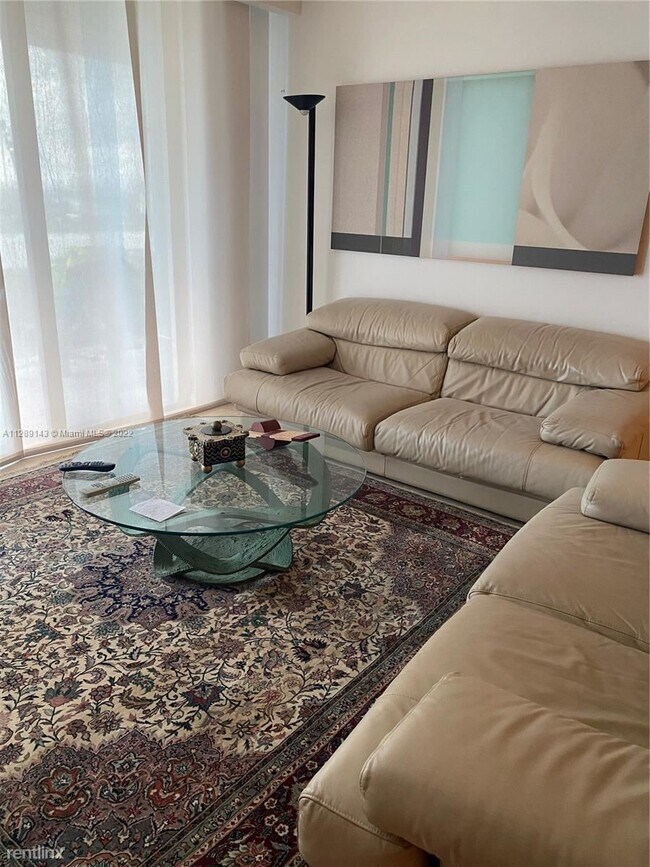 Foto del edificio - 2 br, 2 bath Condo - 9801 Collins Ave Apt 16W
