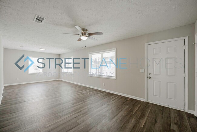 Foto del edificio - Charming 3 Bedroom in Columbus!