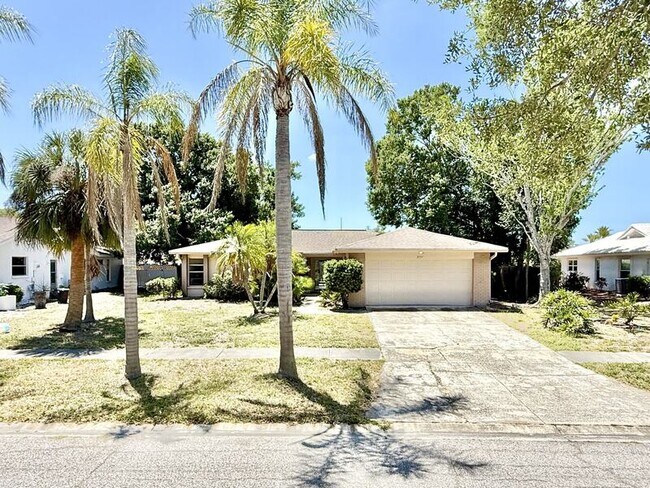 Building Photo - 3777 Gatewood Dr