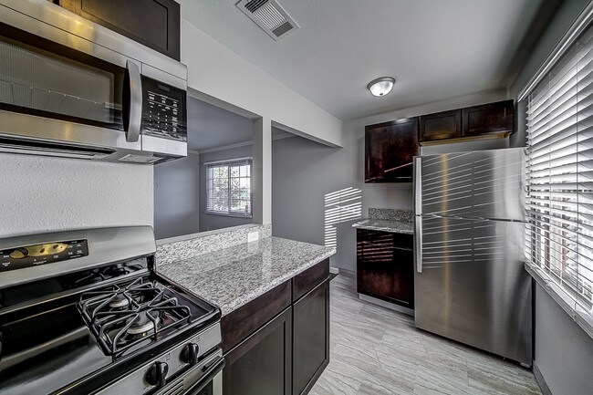 Building Photo - 420 S Maryland Pky