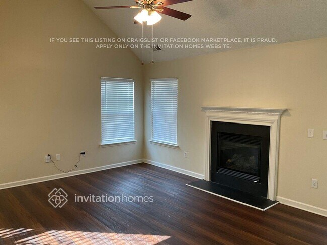 Foto del edificio - 8802 Laurel Run Dr