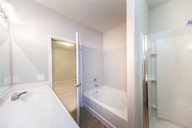 Foto del edificio - 6535 Dayridge Ln