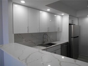 Building Photo - 1301 NE Miami Gardens Dr