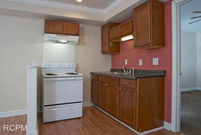 Foto del edificio - 805 Lessman Cir SW
