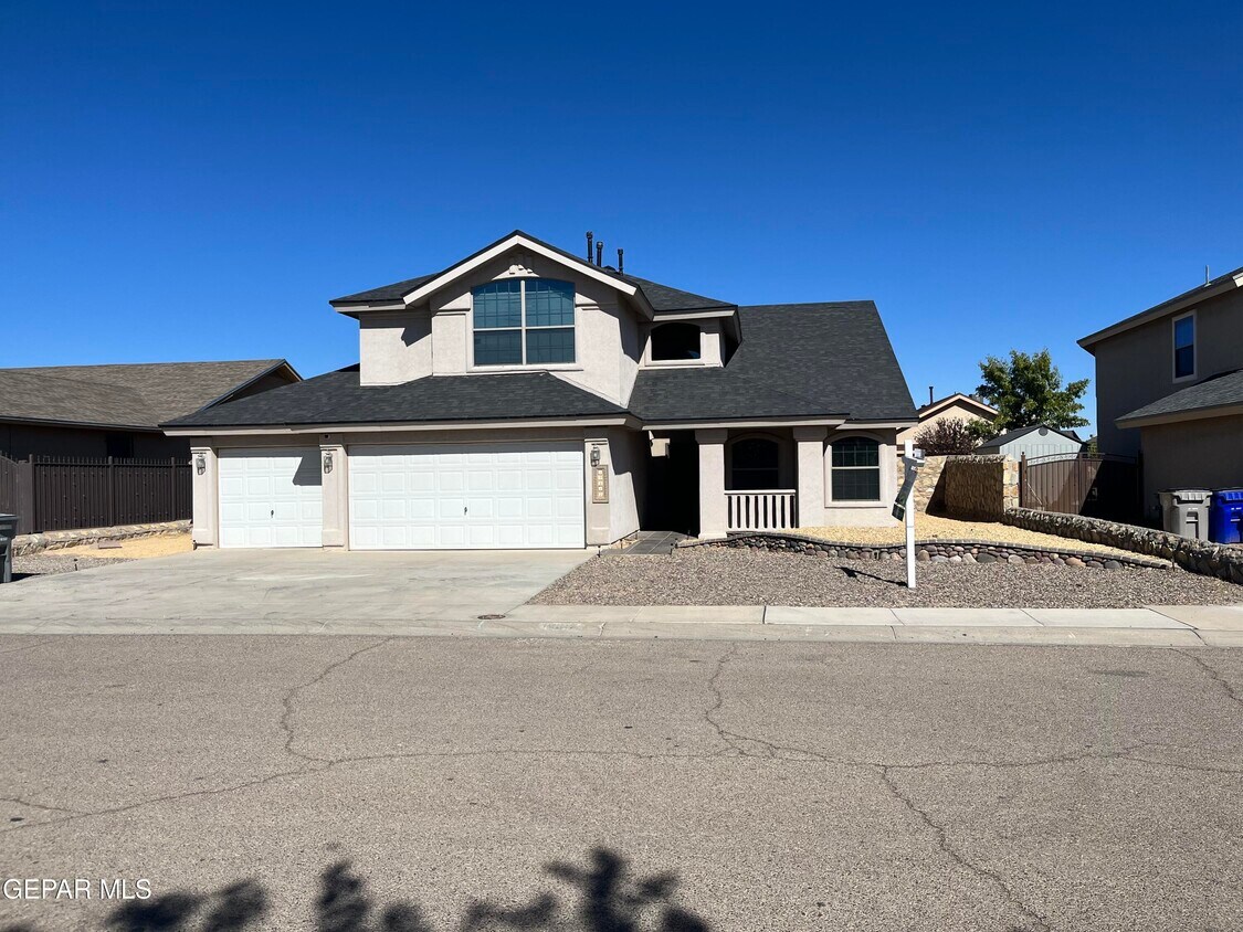 Primary Photo - 12517 Paseo Rae Ave