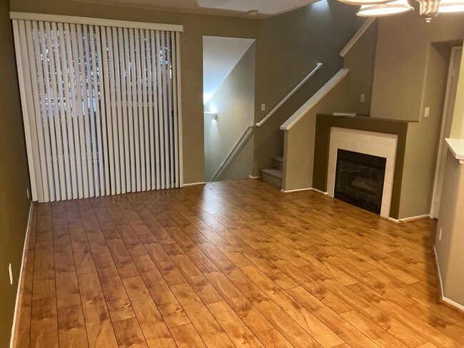 Building Photo - Charming 1 bed / 1.5 bath in Anaheim Hills...