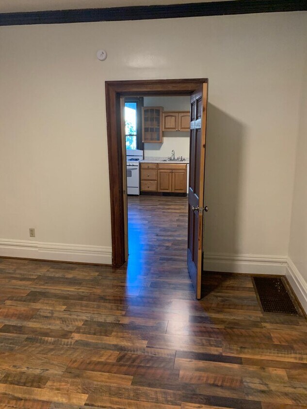 Foto principal - 331 Atwood St