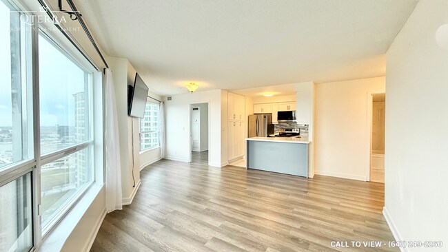 Photo du bâtiment - 38 Lee Centre Dr