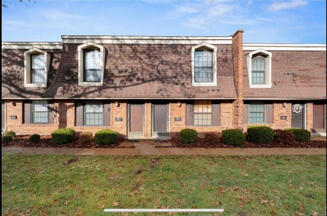 Building Photo - 4279 Mansard Dr