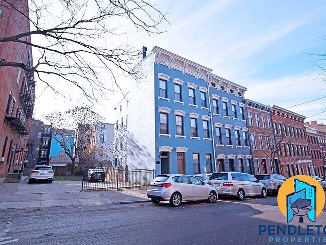 Foto del edificio - 521 E 13th St