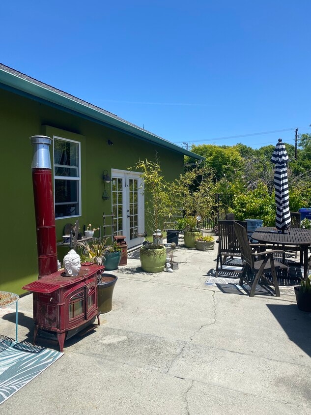 Primary Photo - 609 Rodriguez St