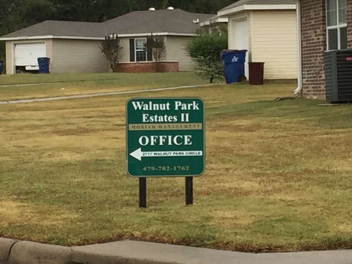 Building Photo - Walnut Park Estates II
