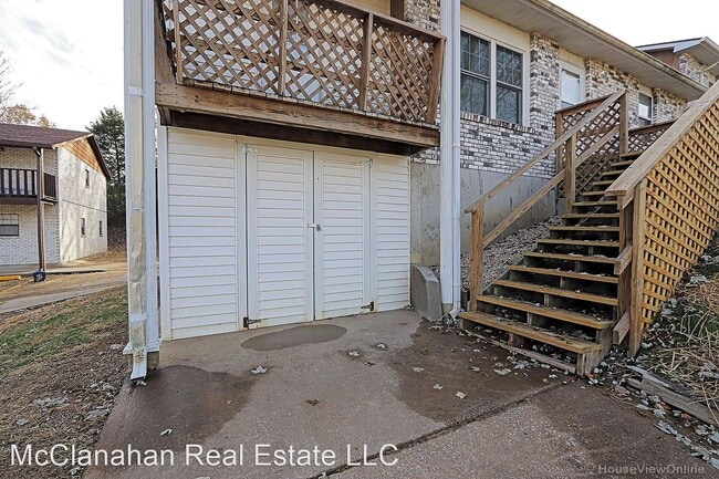 Building Photo - 3 br, 1 bath House - 1215 Brandom St. St. #B