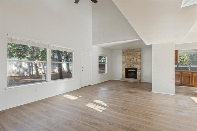 Foto del edificio - 7308 Aldea Dr