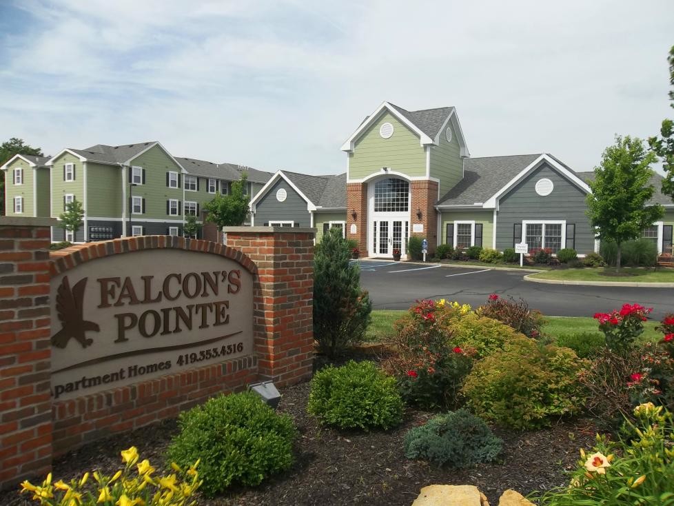 Falcon’s Pointe - Falcon's Pointe