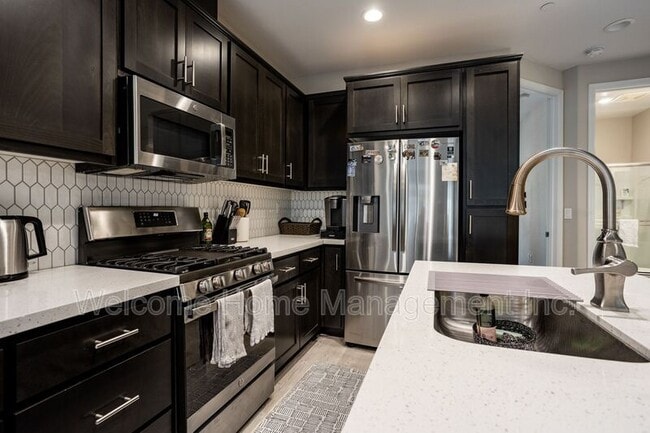 Building Photo - 1828 Enclave Pl