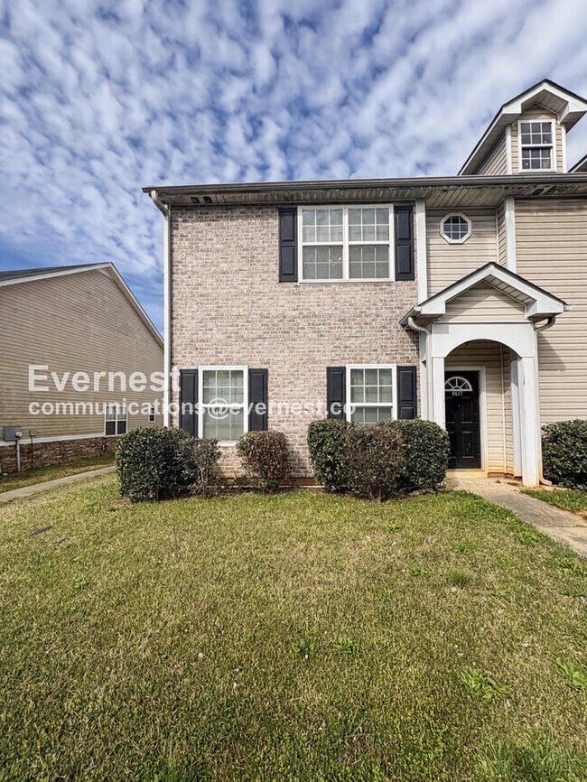 Building Photo - 8637 Thomas Rd