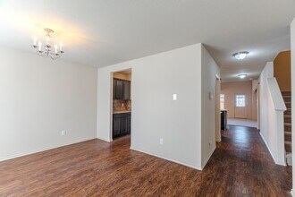 Building Photo - 2007 Naplechase Crest Dr