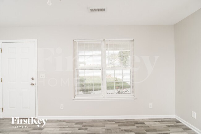 Foto del edificio - 1403 Rosebay Ct