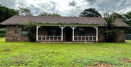 Building Photo - 397 Rolling Green Dr