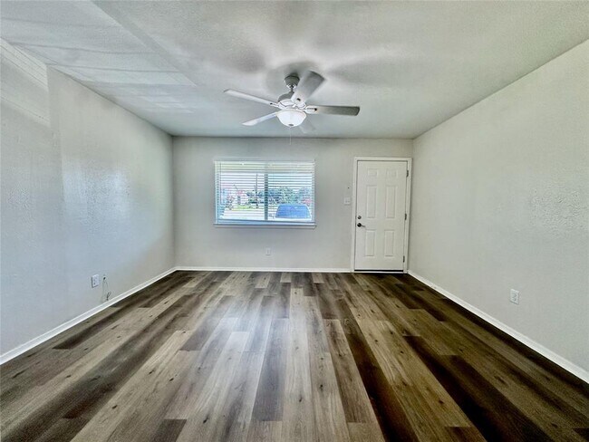 Foto del edificio - 5207 Tahoe Trail