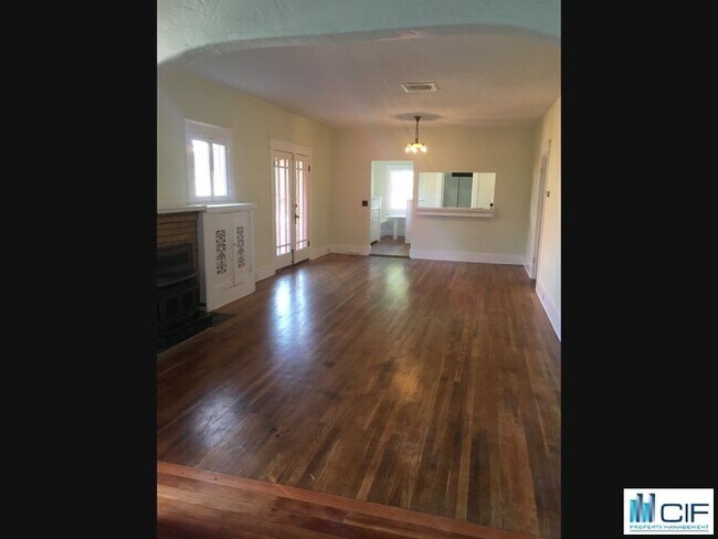 Foto del edificio - 728 Riverside Ave