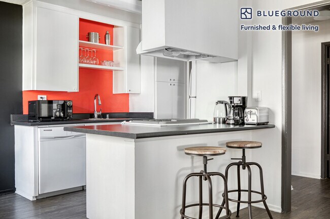 Building Photo - 4241 W Kling St