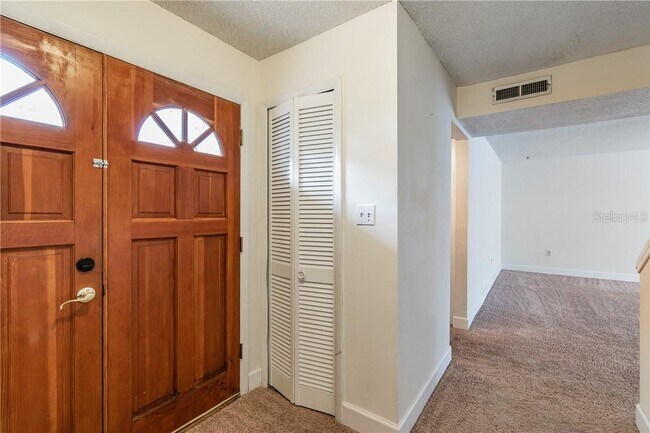 Building Photo - 137 Lago Vista Blvd