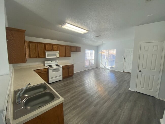 Building Photo - 6708 86th St