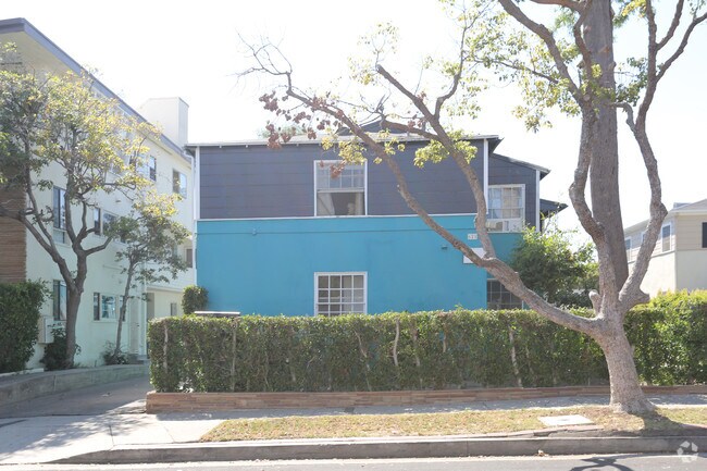 Building Photo - 621 Midvale Avenue