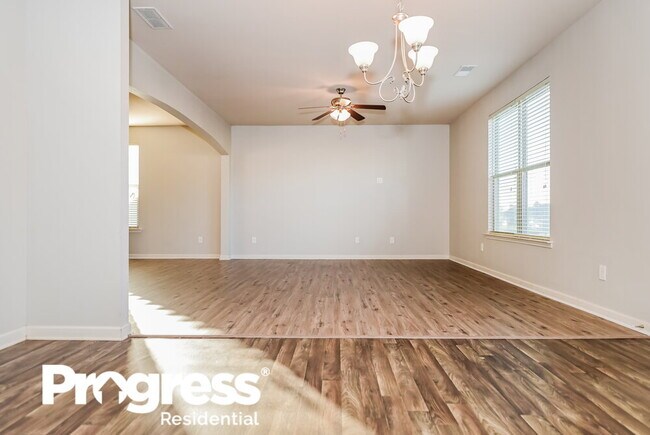 Building Photo - 151 Biscayne Terrace
