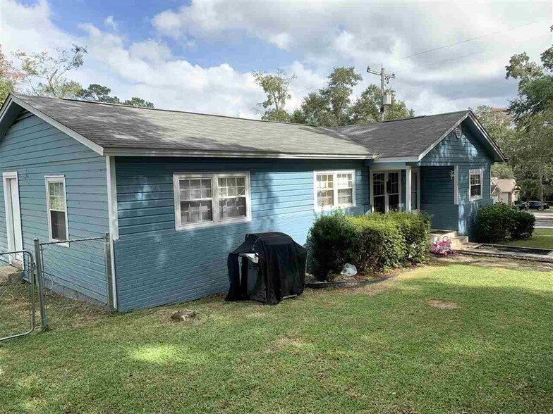 Foto principal - 3424 Orlando Dr