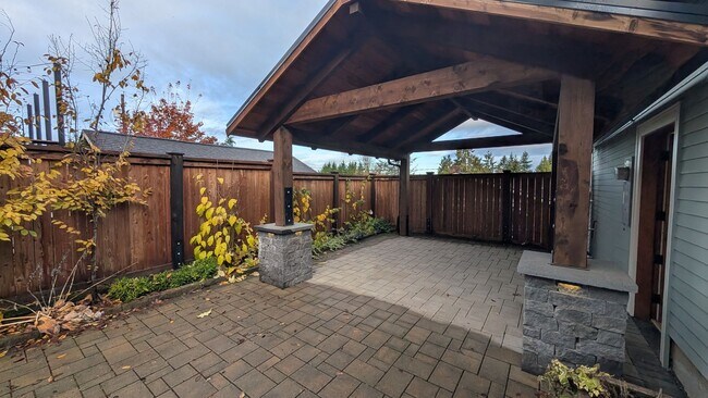 Foto del edificio - Valley St Duplex