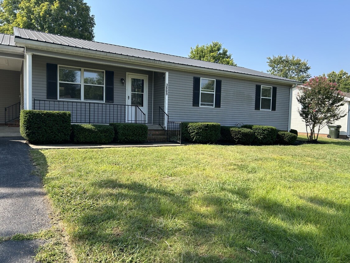 Primary Photo - 3609 Stone Valley Dr
