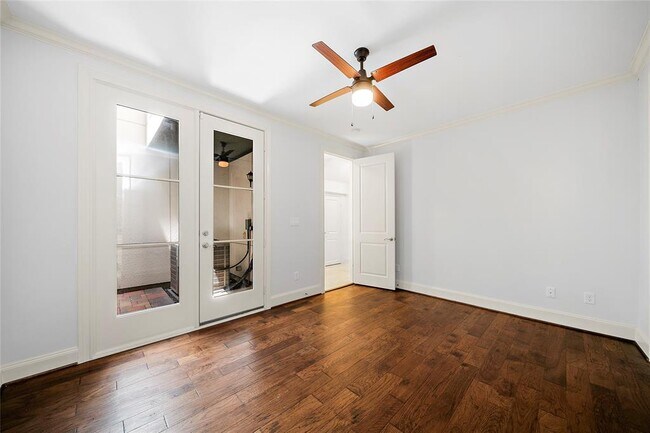 Foto del edificio - 3921 Gramercy St