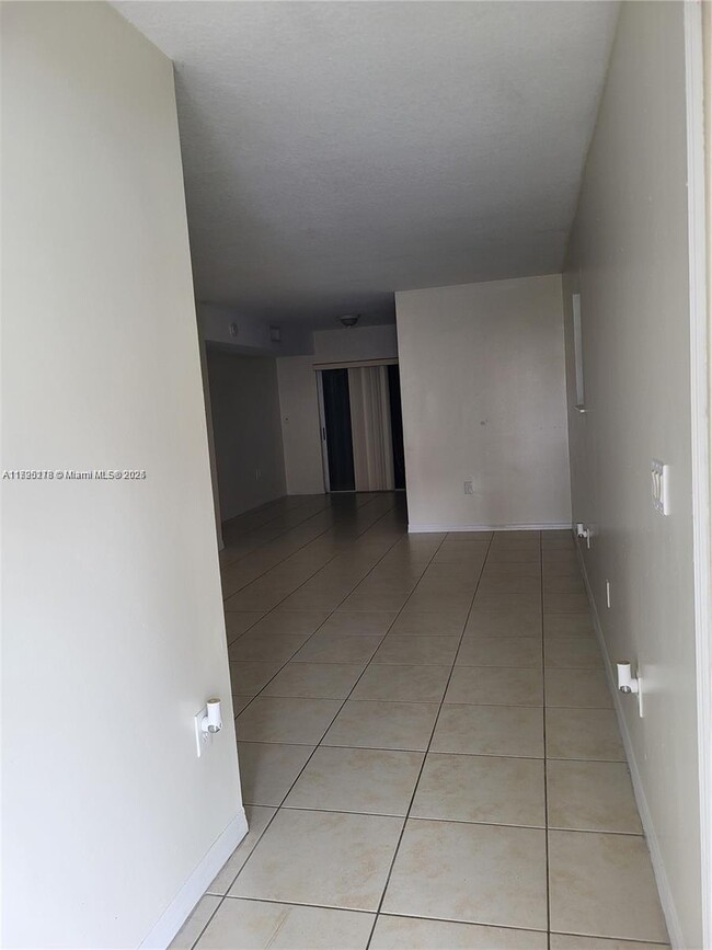 Foto del edificio - 1260 SE 31st Ct