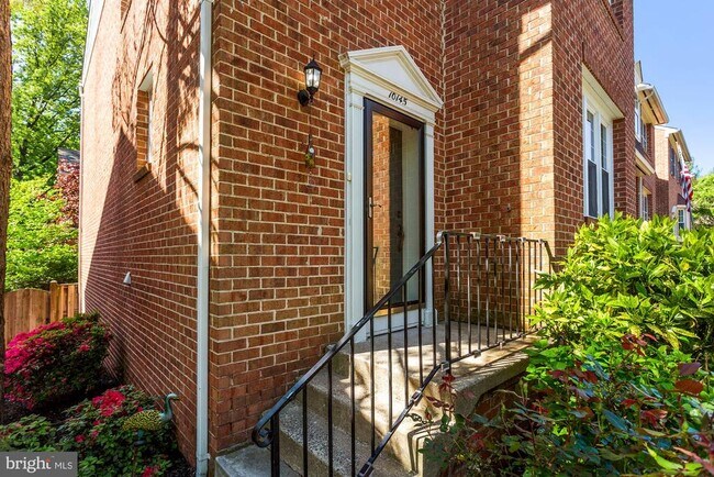 Foto del edificio - 10145 Oakwood Chase Ct