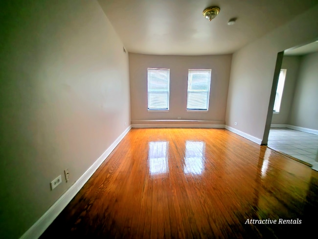 Photo - 4844 W Adams St Apartment