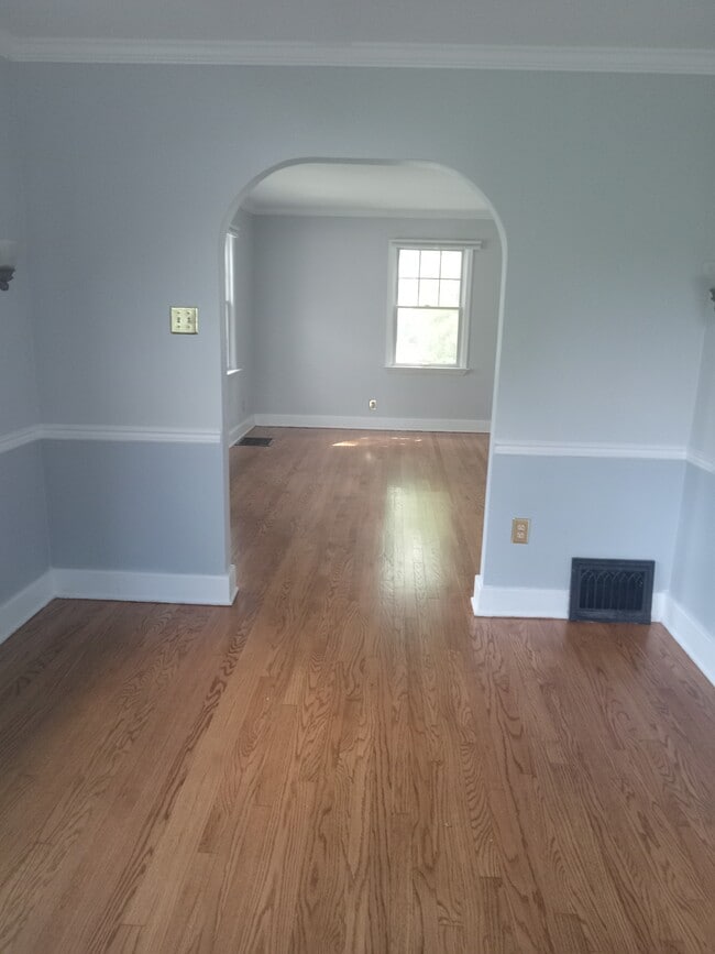 Building Photo - 250 Wagner Ave