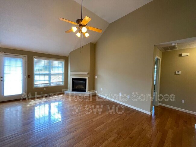 Foto del edificio - 1350 W Berkshire Ave