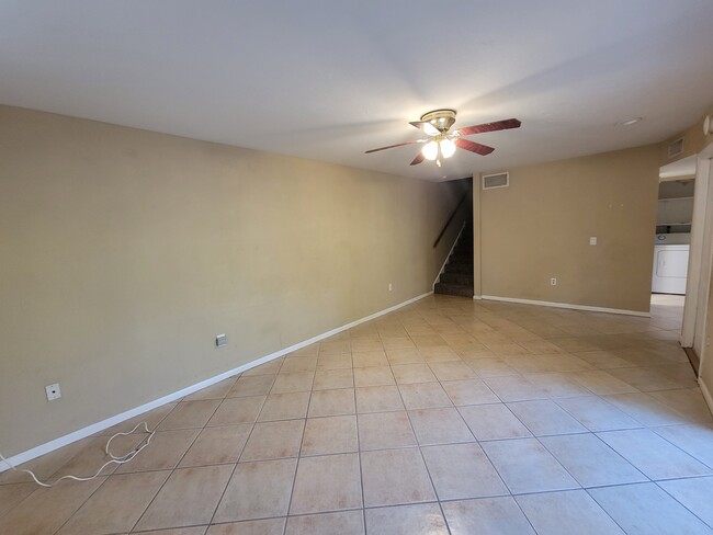 Foto del edificio - 7752 Tamara Lee Ct