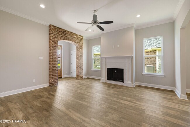 Building Photo - 209 Bennington Ln