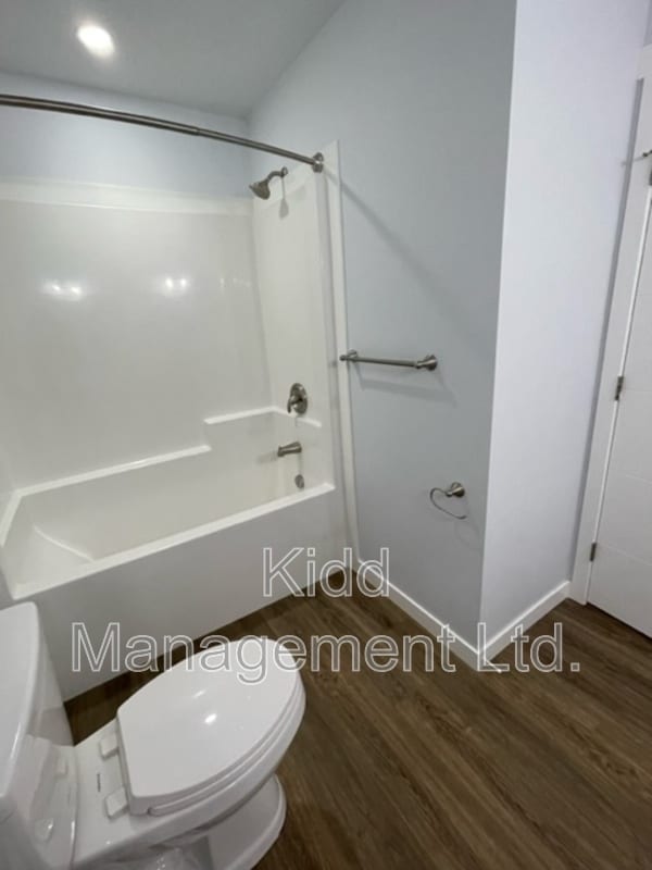 Building Photo - 6285-A-6285 Monterey Rd