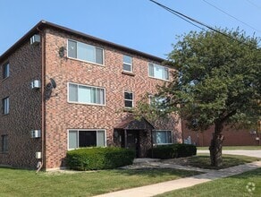Building Photo - 14043 Kilpatrick Ave