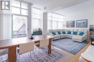 Building Photo - 1901 Yonge St