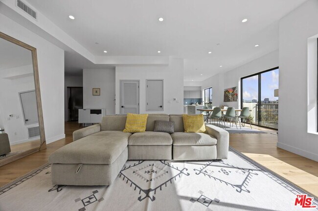Foto del edificio - 1515 S Holt Ave