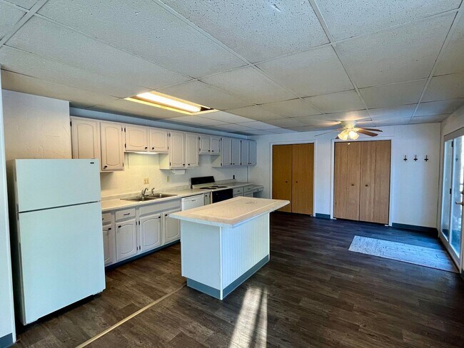 Foto del edificio - 4714 North Dr