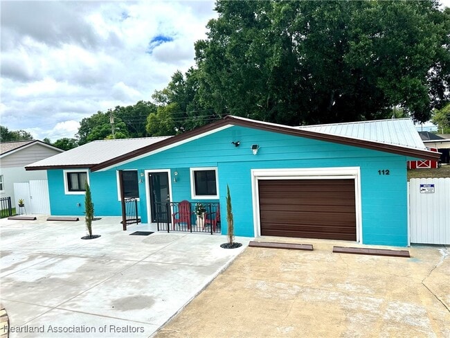 Building Photo - 112 Memorial Dr